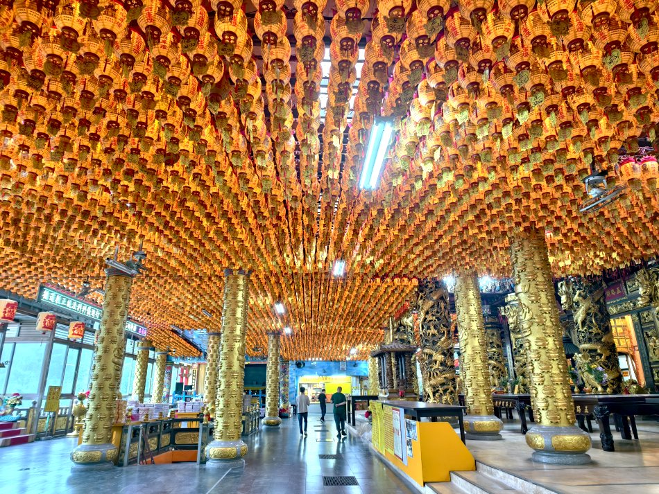 石碇五路財神廟