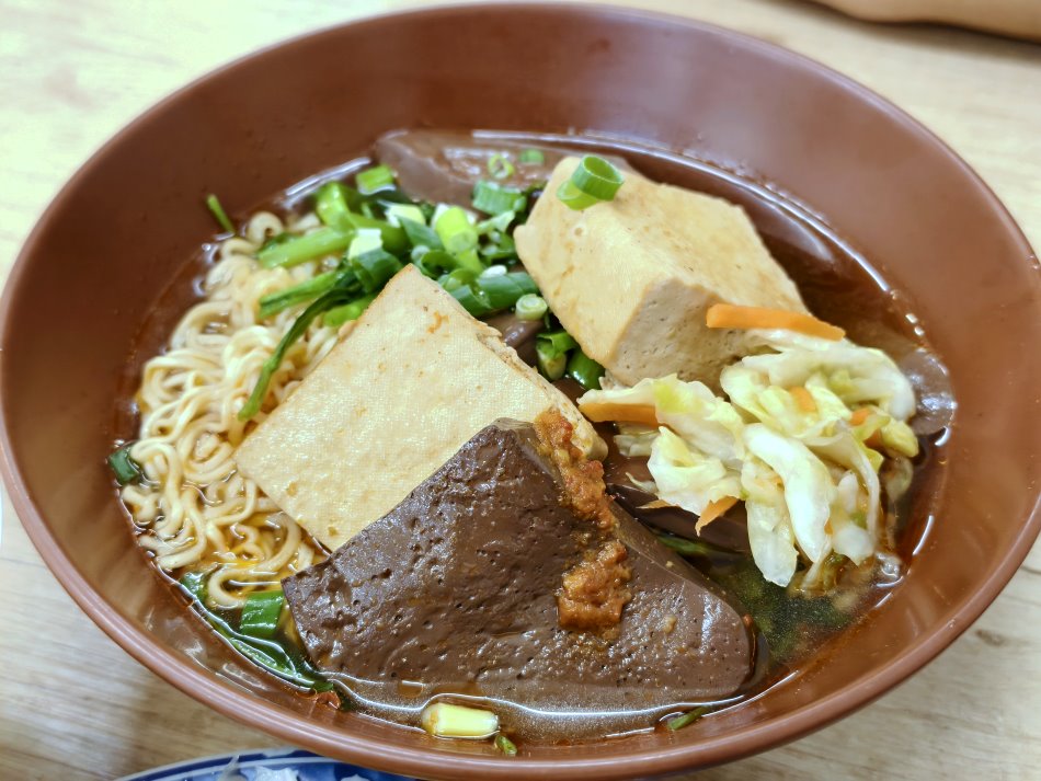 尤小醬古早麵臭豆腐