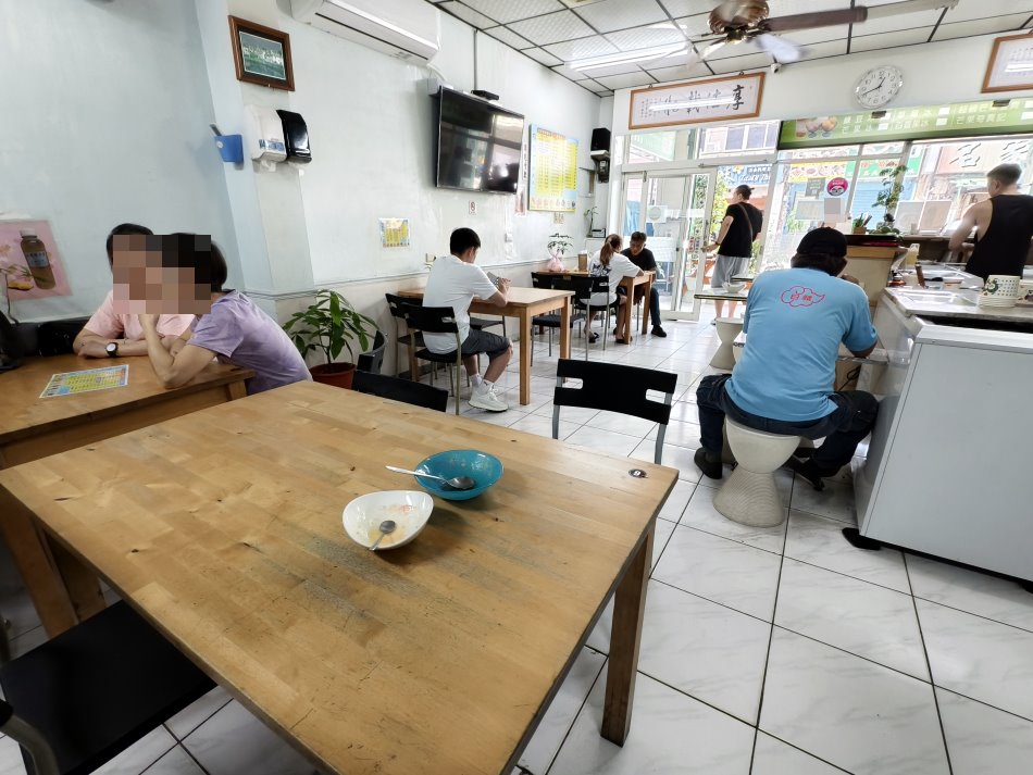 榕樹下綿綿冰