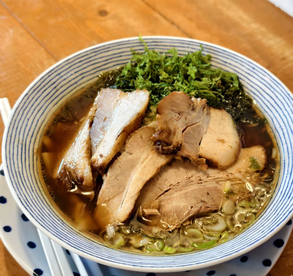 牛骨ラーメン富んや