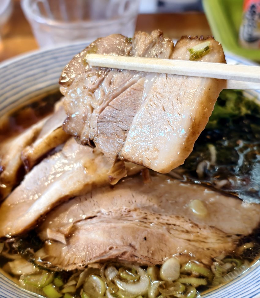 牛骨ラーメン富んや