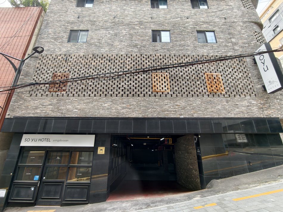 SOYU Hotel 