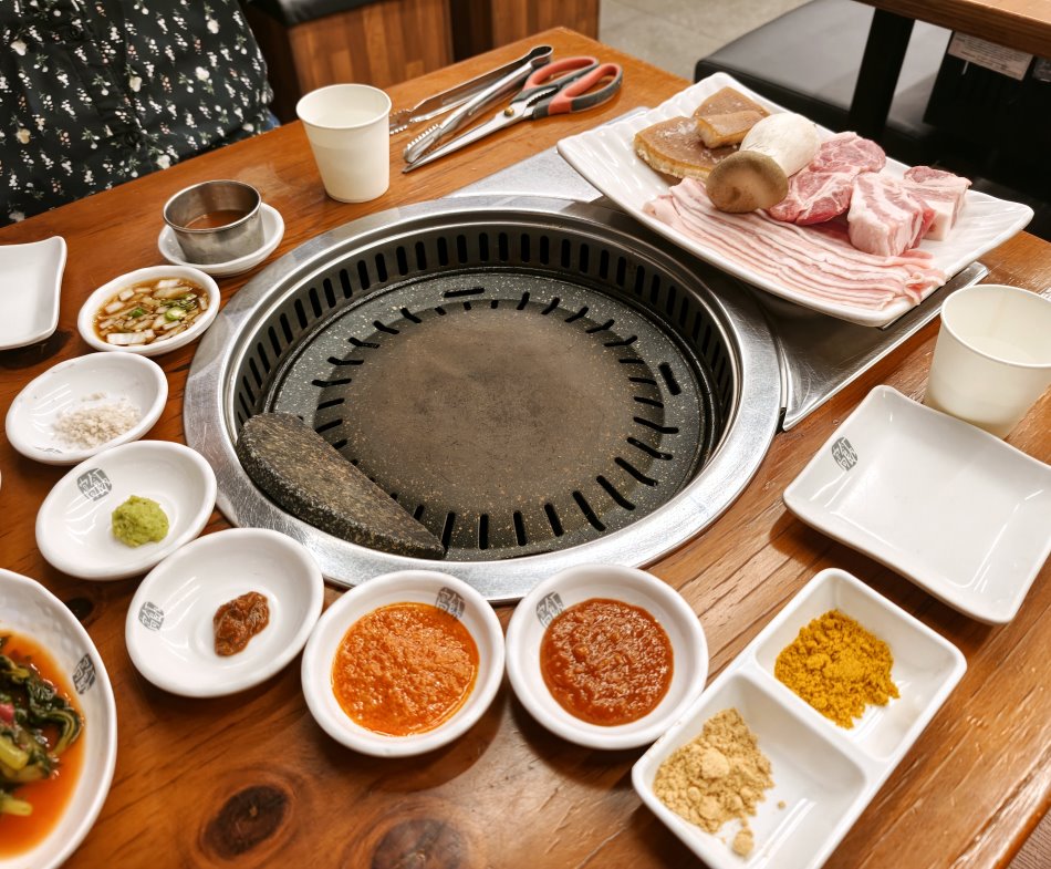 高飯食堂고반식당