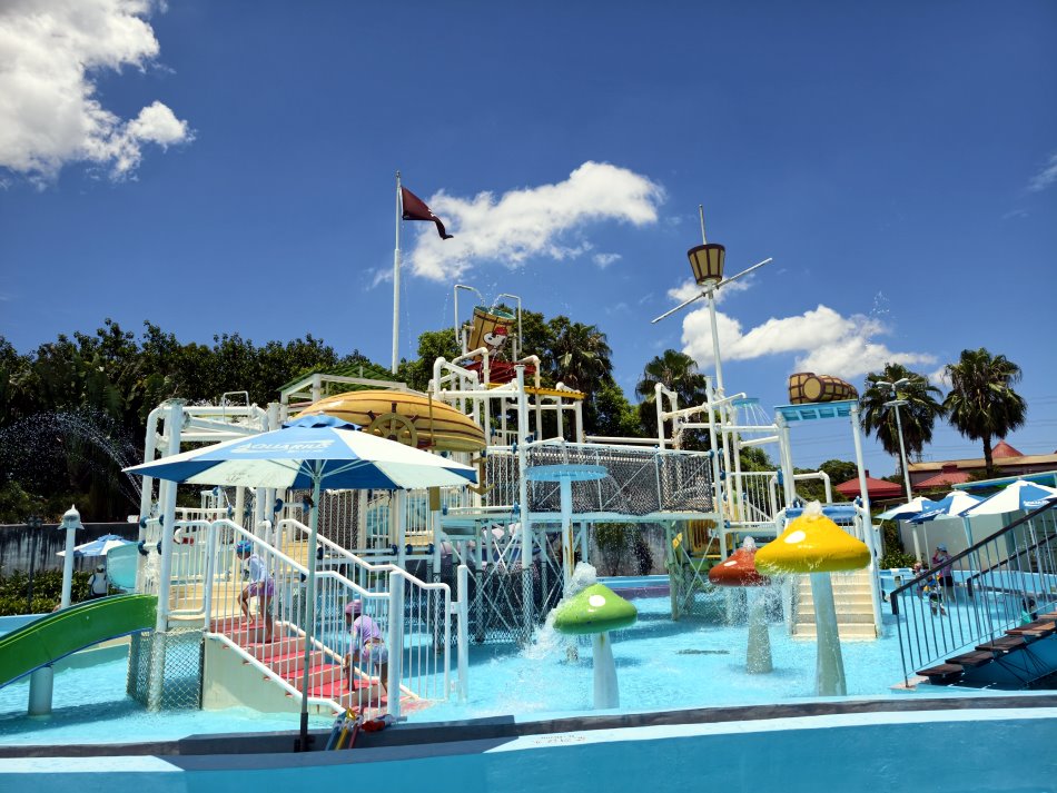 水迷宮親水設施全景