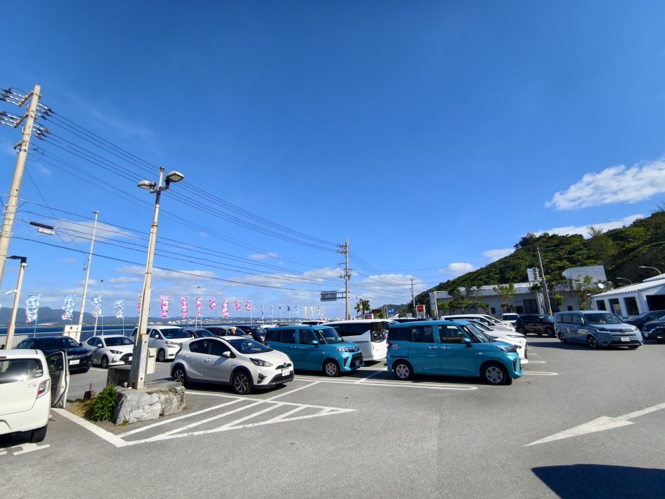 許田休息站主建築前免費停車場