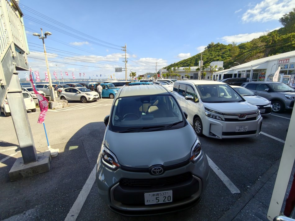 許田休息站停車區與自駕車輛