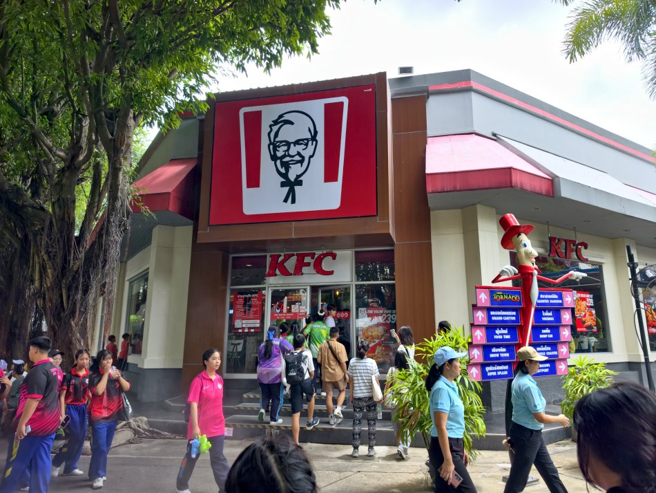 曼谷夢幻世界肯德基速食店外觀
