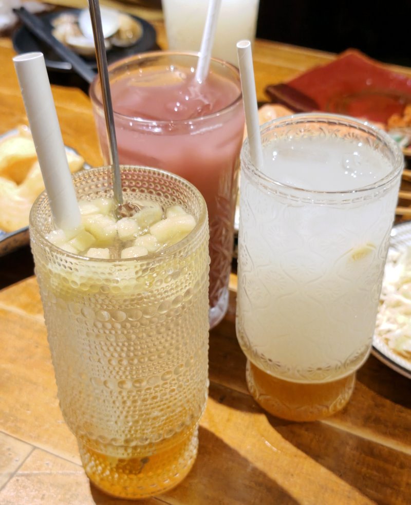 蜜桃可爾必思與巨峰葡萄氣泡飲特調無酒精飲料