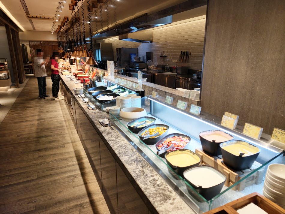 饗沐早餐下嵌式冰槽冷盤小菜沙拉與優格水果吧