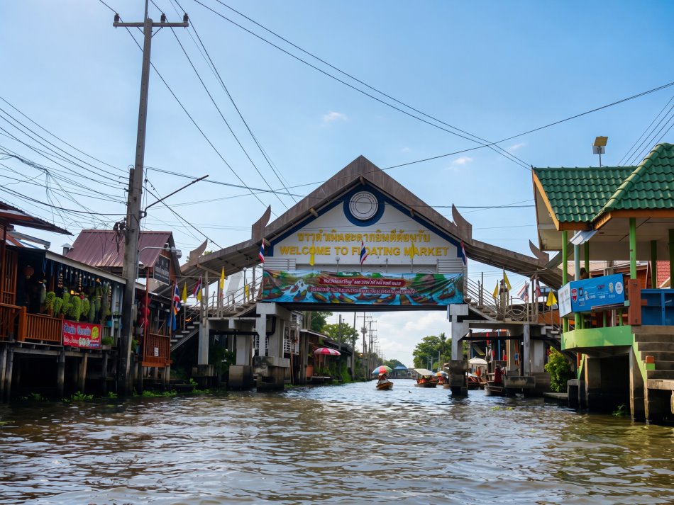 丹嫩莎朵水上市場WELCOME TO FLOATING MARKET拱橋牌樓