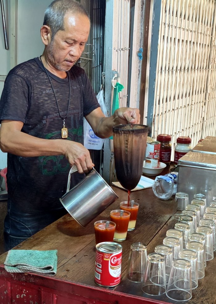 泰國老師傅手沖拉茶現泡傳統古早味泰式奶茶